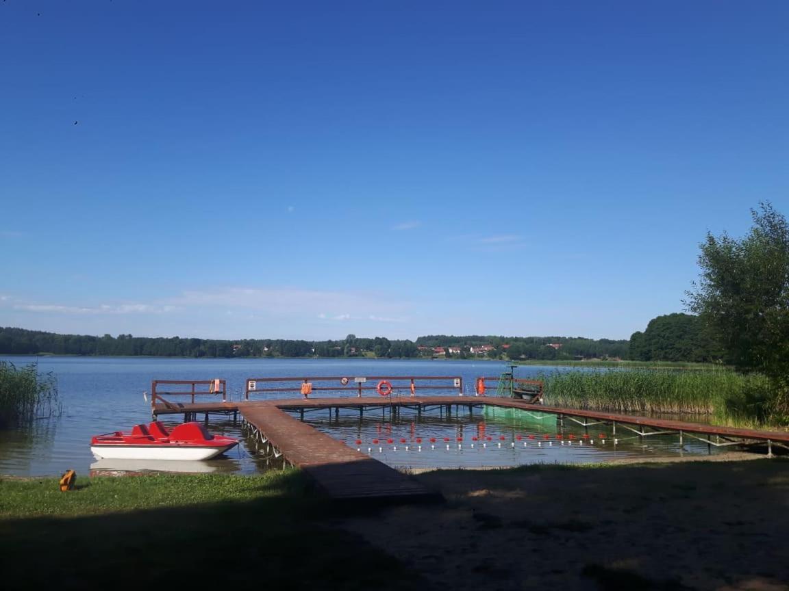 Mazury Domek Caloroczny Pelnik Gm Ostroda Jezioro Las Bagian luar foto
